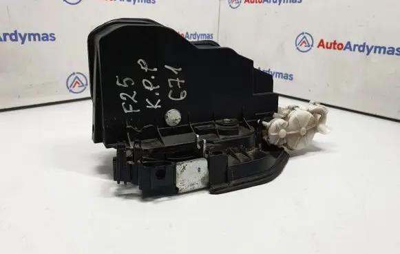 BMW X3 F25 Front door lock 7318419 51217318419