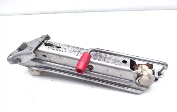 Mercedes-Benz CLS C219 Lift Jack A2035830315