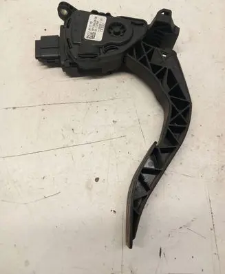 Audi A6 S6 C6 4F Accelerator throttle pedal 8K1721523 03112008 6PV00950500