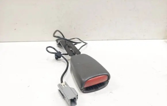 Volvo V70 Front seatbelt buckle 570644300F 020851806