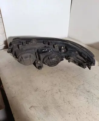 Volvo V70 Headlight/headlamp