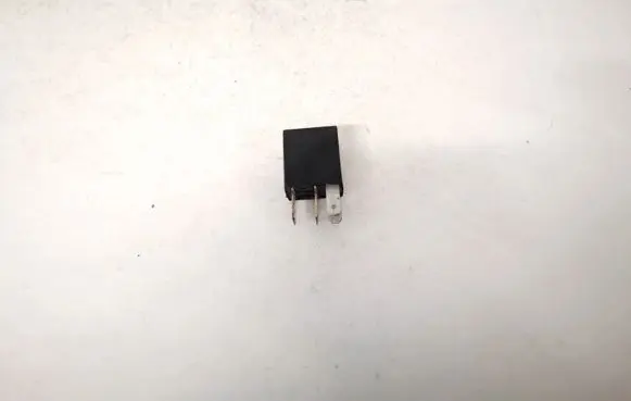 Fiat Stilo Other relay 46520431 v23073-b1008-x51