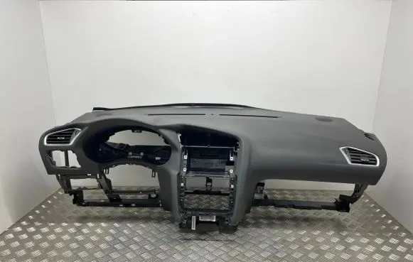 Citroen DS4 Dashboard 9671533477 00046924