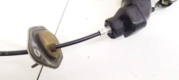 Honda CR-V Gear shift cable linkage 