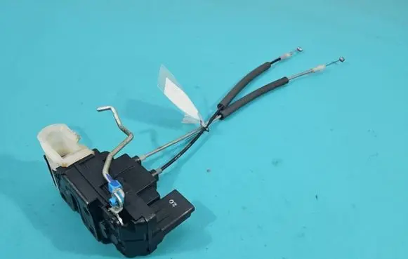 Hyundai i20 (PB PBT) Front door lock IMPRK1421333