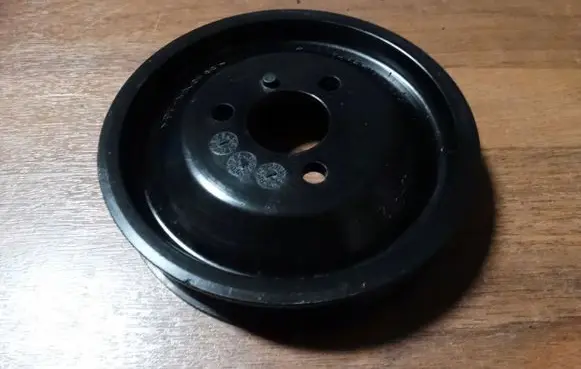 BMW X1 E84 Crankshaft pulley 7500335