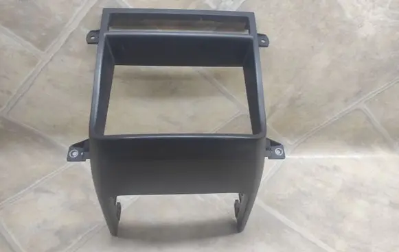 Radio/GPS head unit trim