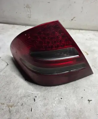 Mercedes-Benz E W211 Rear/tail lights A2118200564