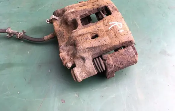 Iveco Daily 3rd gen Rear brake caliper 42536627