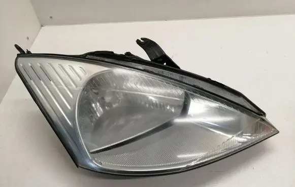 Ford Focus Headlight/headlamp XS4X13005