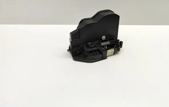 BMW 5 E60 E61 Front door lock 7167074 51217167074 51217154626