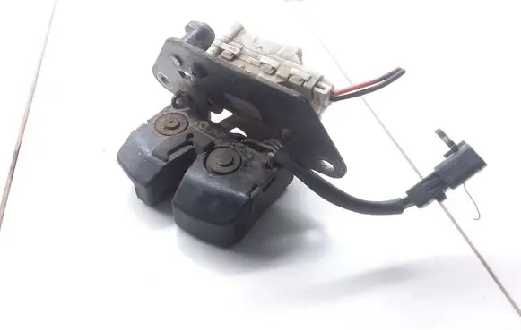 Fiat Stilo Tailgate/trunk/boot lock/catch/latch B805 A997
