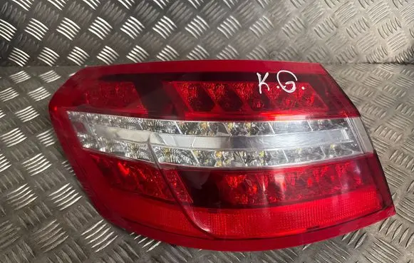 Mercedes-Benz E W212 Rear/tail lights A2129060558