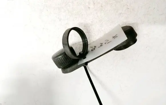 Skoda Octavia Mk2 (1Z) Front door window winding handle 1h0837581d