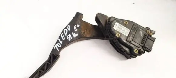 Skoda Octavia Mk1 (1U) Accelerator throttle pedal 1J1721503H