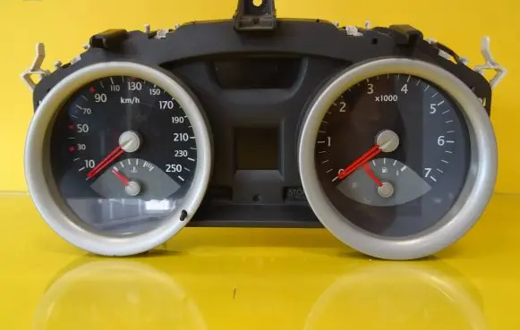 Renault Megane II Speedometer (instrument cluster) 8200306552A