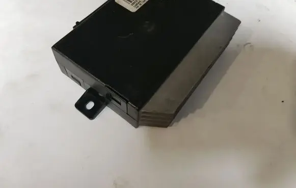 BMW 5 E39 Tow bar trailer control unit/module 8352406