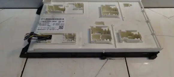 Mercedes-Benz ML W166 SAM control unit A1669006020 A1669018206