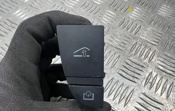 Audi A6 S6 C6 4F Glove box opening button 4F1927227B 050148072