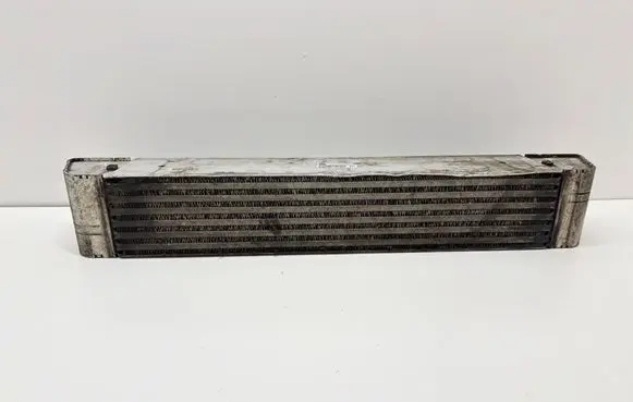 BMW 5 E60 E61 Intercooler radiator 7787446 D7432