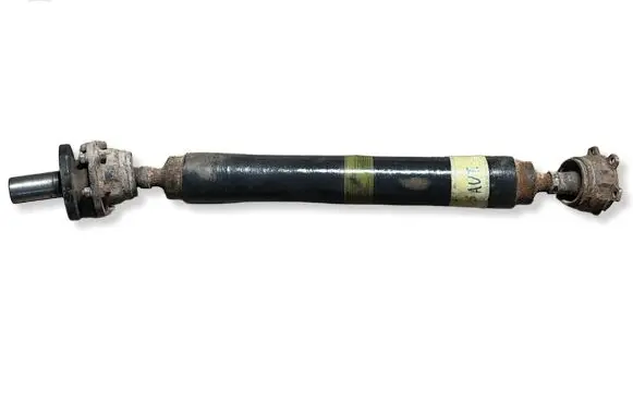 Mitsubishi Pajero Rear driveshaft/prop shaft MR498