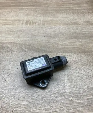 Audi A4 S4 B6 8E 8H ESP acceleration yaw rate sensor 8E0907637A 0265005245