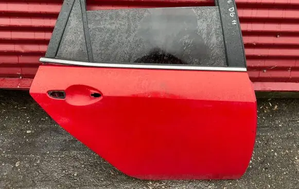 Mazda 6 Rear door