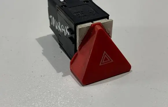 Volkswagen Touran I Hazard light switch 1T0953509