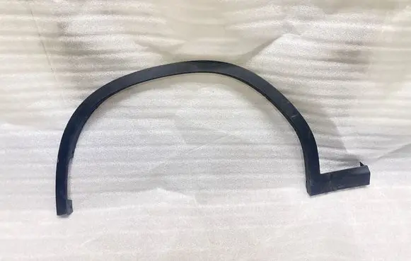 BMW X3 G01 Front arch trim 13960514