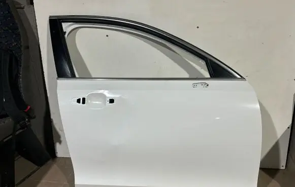 Volvo S90, V90 Front door