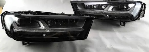 Audi Q7 4M Headlight/headlamp 4M0941035