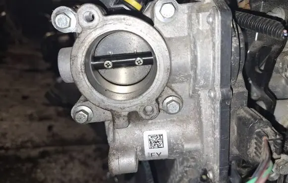 Renault Clio IV Throttle valve 161206038r