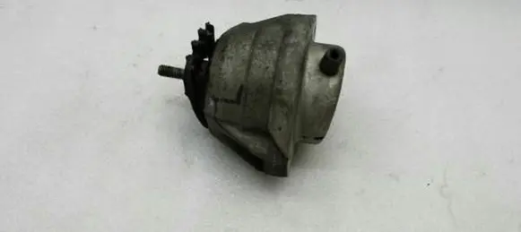 BMW 6 E63 E64 Engine mount bracket 6775027