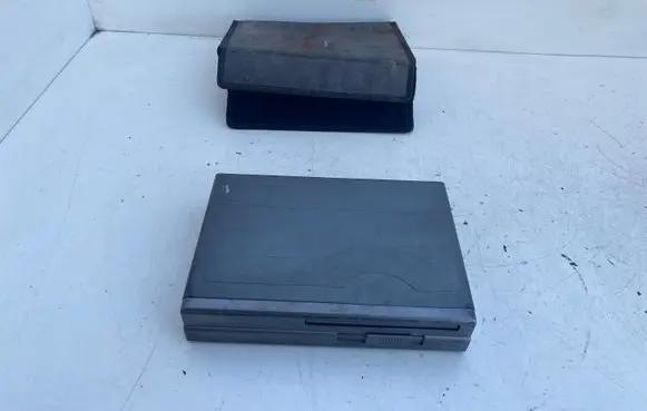 CD/DVD changer