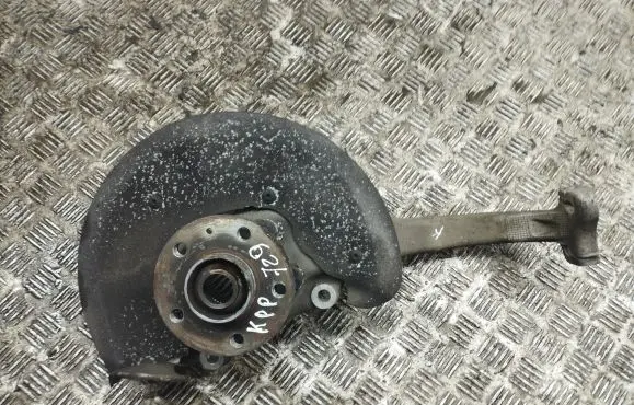 Audi A6 S6 C7 4G Front wheel hub
