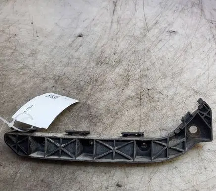 Hyundai i40 Front bumper mounting bracket
