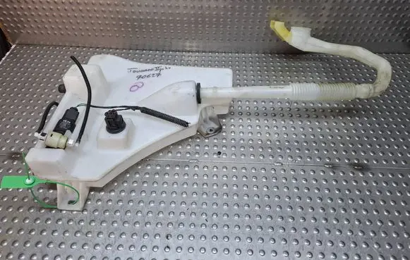 Porsche Cayenne (92A) Windshield washer fluid reservoir/tank S27705677 7P0955453A