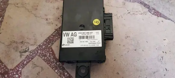 Audi A6 C7 Gateway control module 4G0907468AD