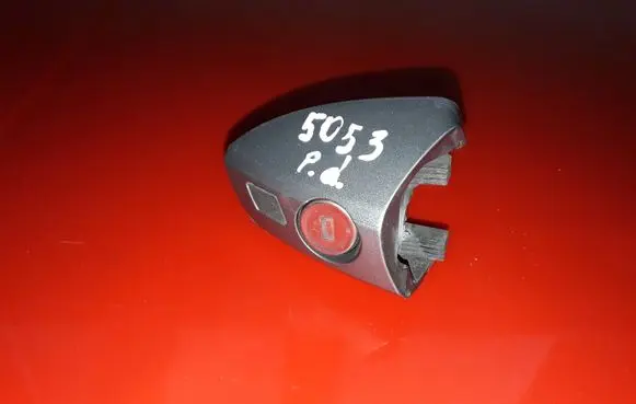 Mercedes-Benz C W204 Front door handle cover A2047600218