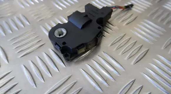 BMW X5 E70 A/C air flow flap actuator/motor 9298880
