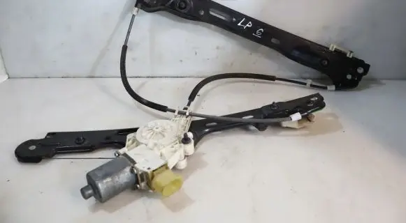 BMW 1 E81 E87 Front window lifting mechanism without motor