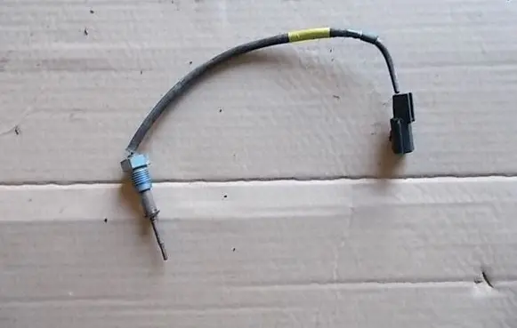 Nissan Qashqai Exhaust gas temperature sensor 