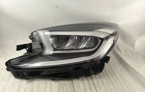 Toyota Aygo X Headlight/headlamp 0H33