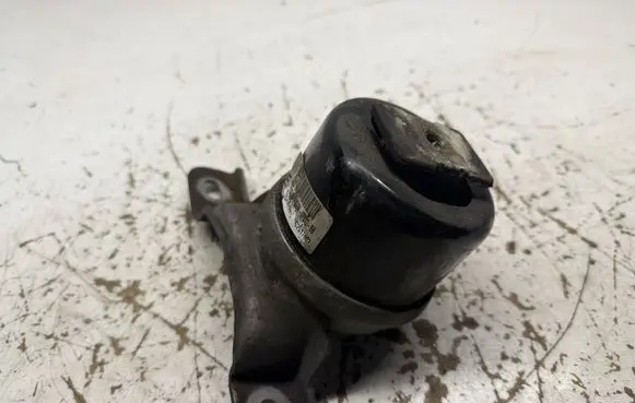 Volvo S80 Engine mount bracket 8G9N6F012BB