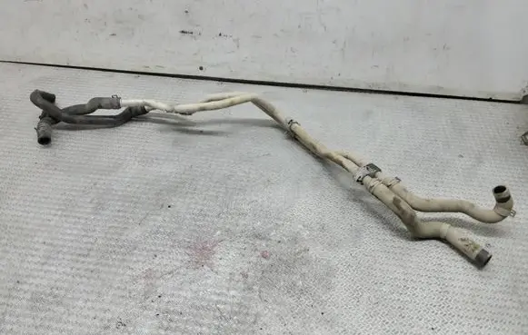 Volkswagen Transporter - Caravelle T5 Engine coolant pipe/hose