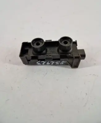 Audi A8 S8 D3 4E Tire pressure sensor 4E0907277B