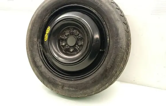 Toyota RAV 4 (XA40) R17 spare wheel 