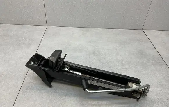 Volkswagen Tiguan Lift Jack 5N0011031