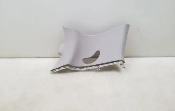 (D)pillar trim (top)