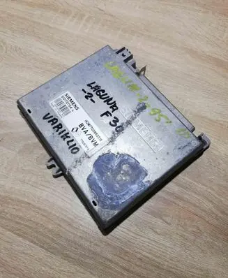 Renault Laguna I Engine control unit/module ECU S101727104 HOM7700860316